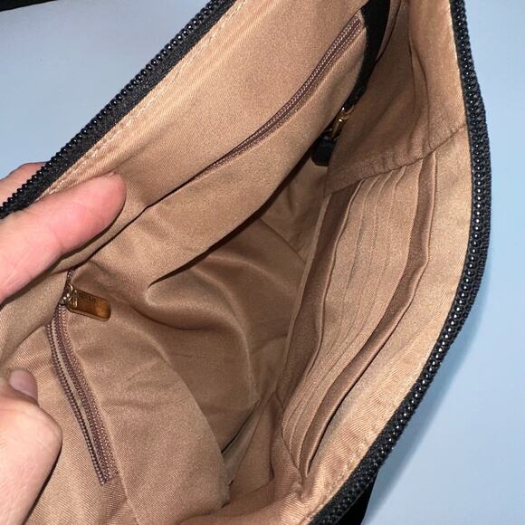 Travelon Anti-Theft Crossbody Bag Signature Black Nylon Multi Zippered Pockets - Picture 6 of 9